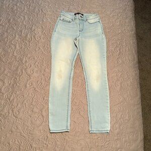 No Boundaries skinny jeans, Juniors size 5